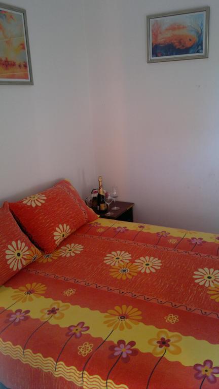Apartments Holiday Budva Pokoj fotografie