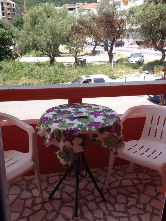 Apartments Holiday Budva Pokoj fotografie